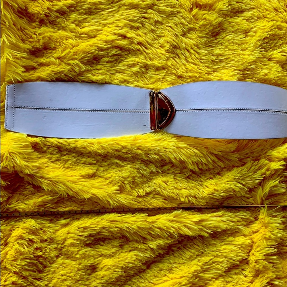 Women’s wide belt